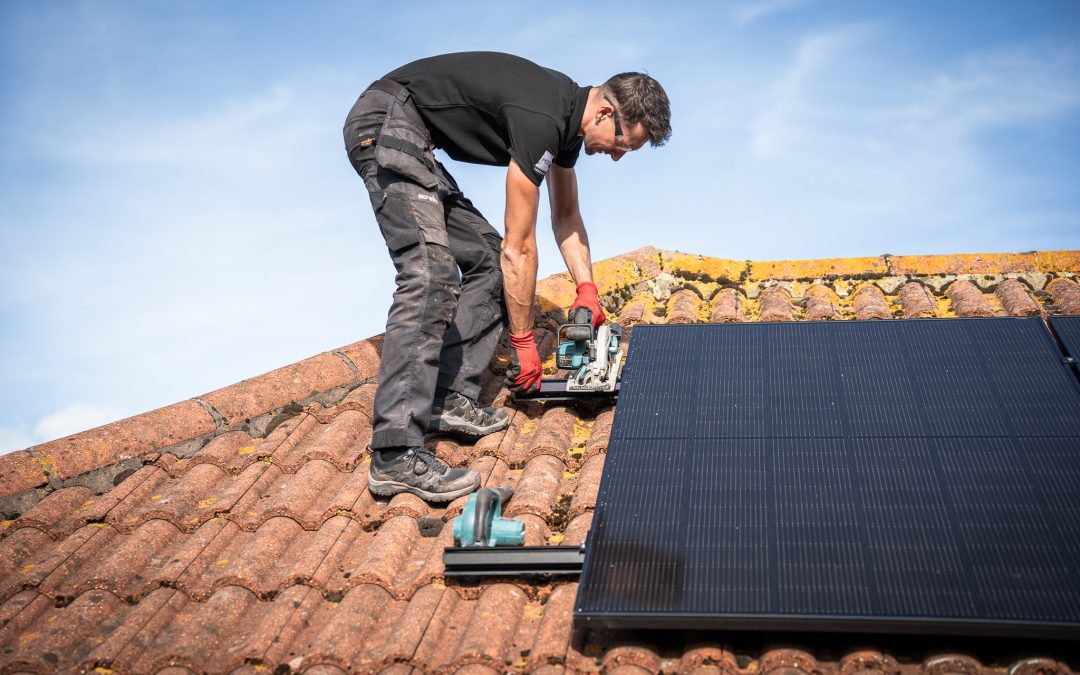 CHARGE UP ROOF WORK108